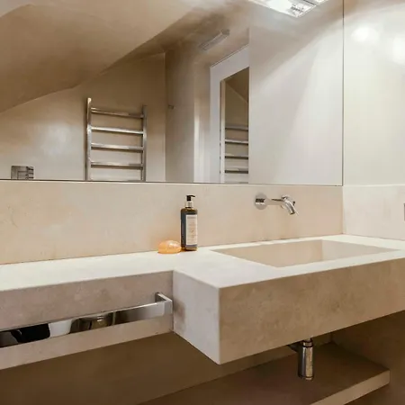 Piazza Navona Luxury Loft
